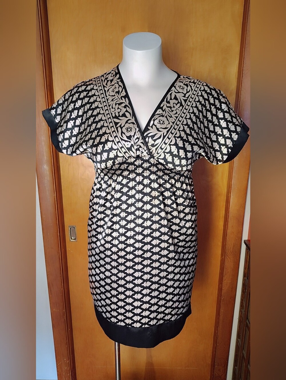 Lovely Day USA Black Geo-Floral Patterned Embroidered Shift Dress NWOT Size L